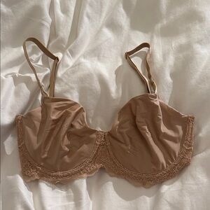 VICTORIAS SECRET Unlined Push-up Lace Bra